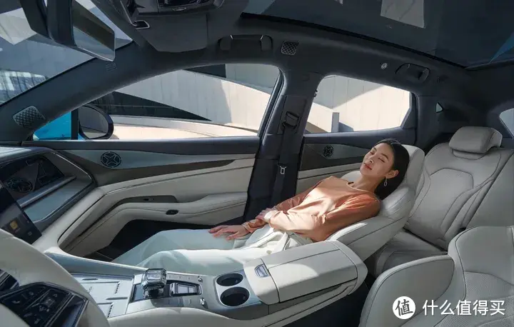 100万内最豪华超舒适的智能电动SUV，全新腾势N7正式上市！全新腾势N7豪华再进化