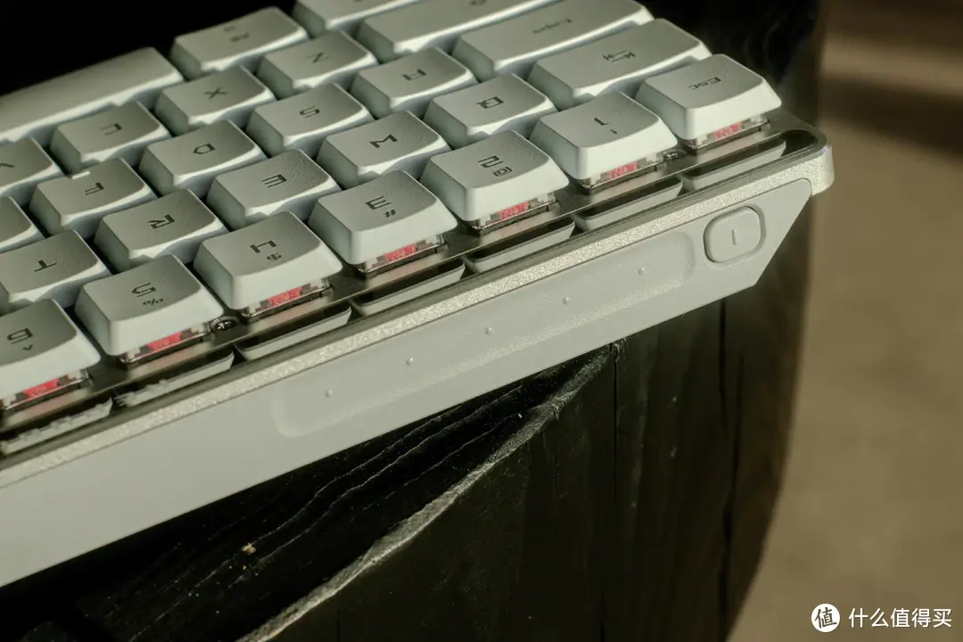 开箱体验丨ROG 魔导士 RX Low Profile键盘