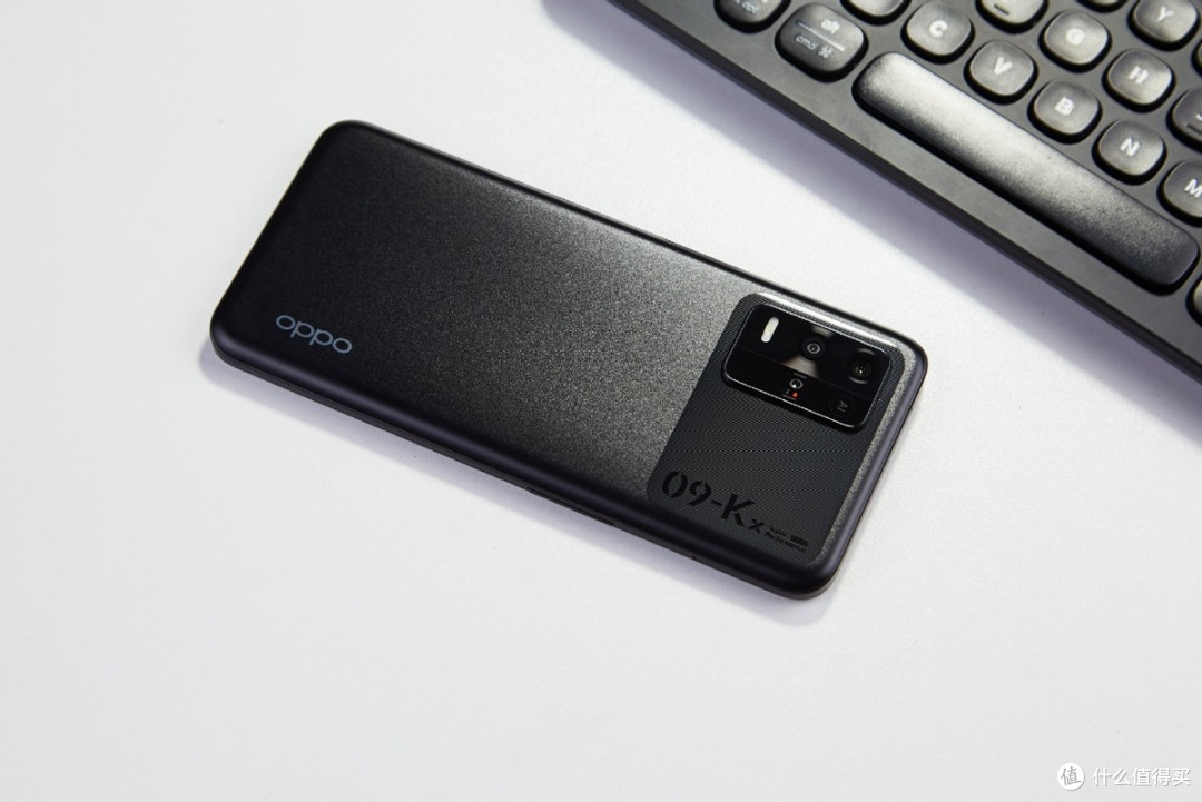 半价热销oppo百元卷王6400万5000mah护眼屏256g只卖899元