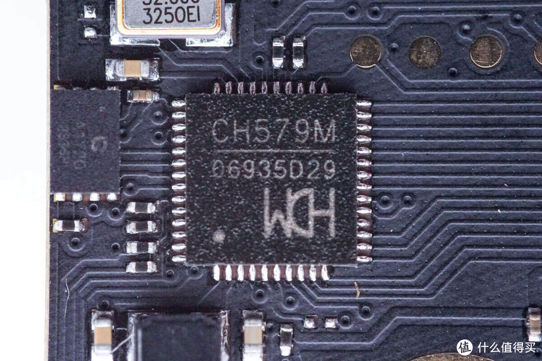 拆解报告：DOCKCASE多凯斯2230 M.2 NVMe智能移动固态硬盘盒DSWC1M-3G