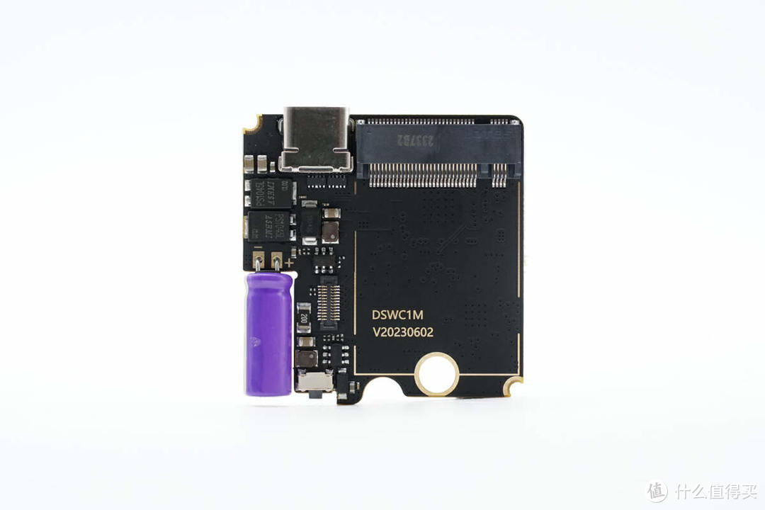拆解报告：DOCKCASE多凯斯2230 M.2 NVMe智能移动固态硬盘盒DSWC1M-3G
