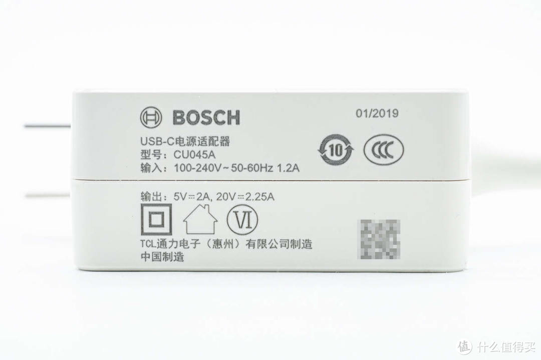 拆解报告：BOSCH博世45W USB-C电源适配器CU045A