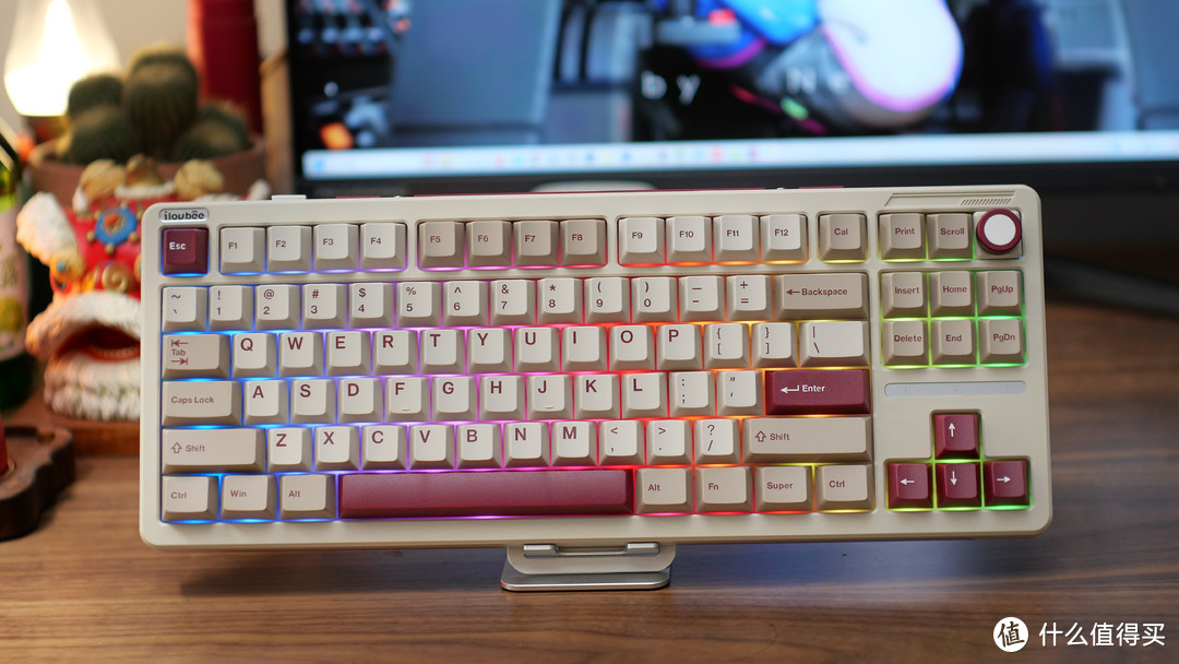 造型复工时尚，键盘做工堪称完美，今年入手最打动我的一把键盘，来自新品牌ilovbee B87出品