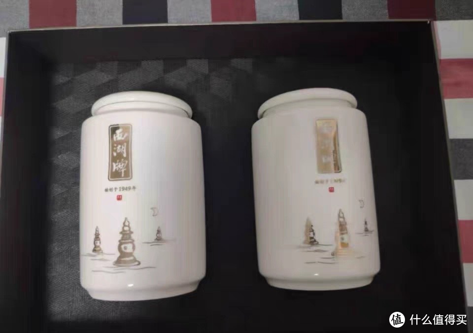 西湖牌龙井茶：明前特级壹号，品味千年的绿茶传奇