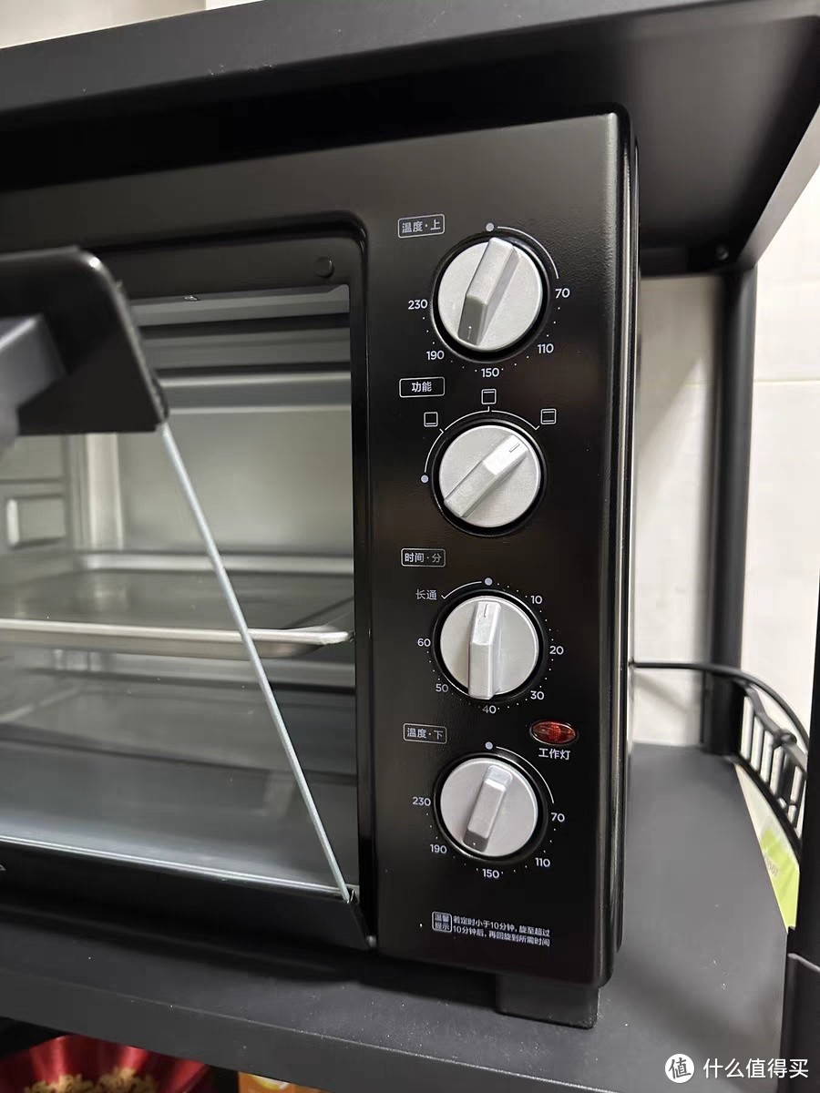 新手也能成烘焙大师！美的2024新款40升烤箱评测