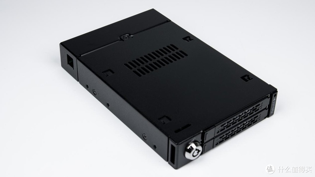 【开箱简测】轻松搭建硬RAID，无需专业技能，体验ICY DOCK MB992SKR-B 磁盘阵列2.5英寸固态硬盘抽取盒