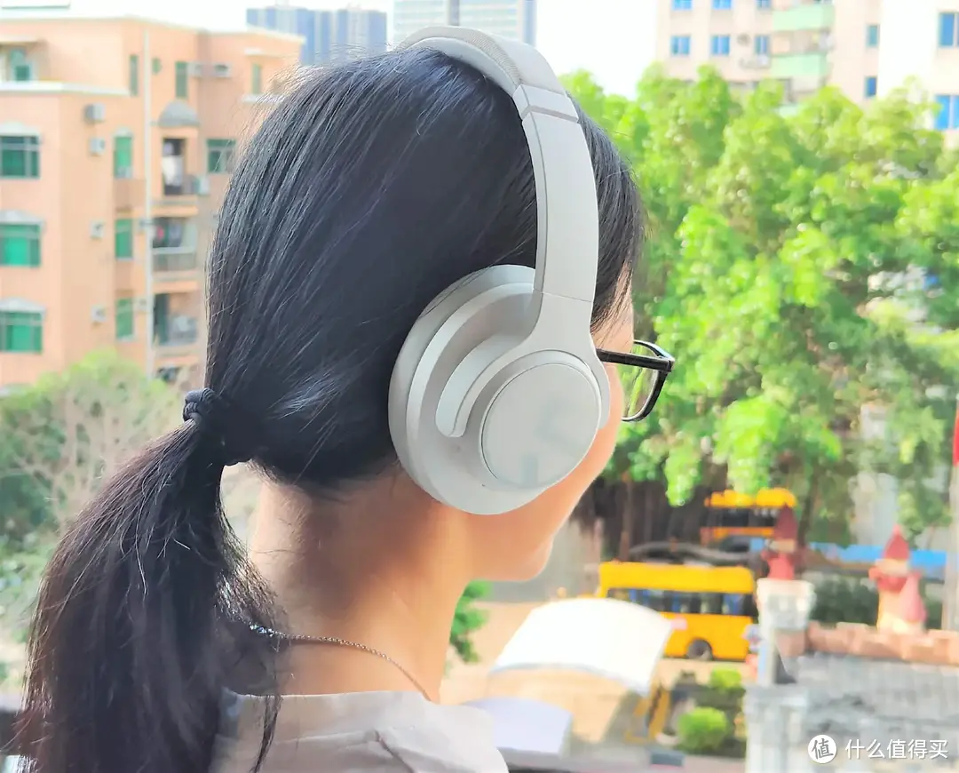 2024年头戴式蓝牙耳机哪款好？泥炭头戴式耳机，HiFi音质+钛复合振膜动圈，高度还原音质细节