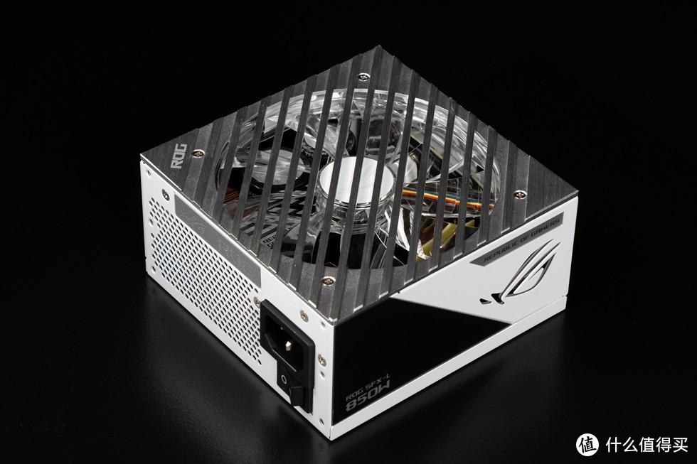 AboStudio ContainerM+ROG X670E-I+华硕 DUAL4070装机分享！