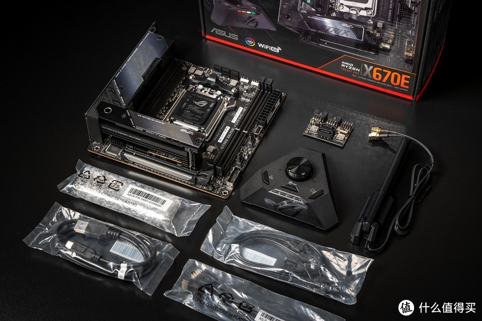 AboStudio ContainerM+ROG X670E-I+华硕 DUAL4070装机分享！