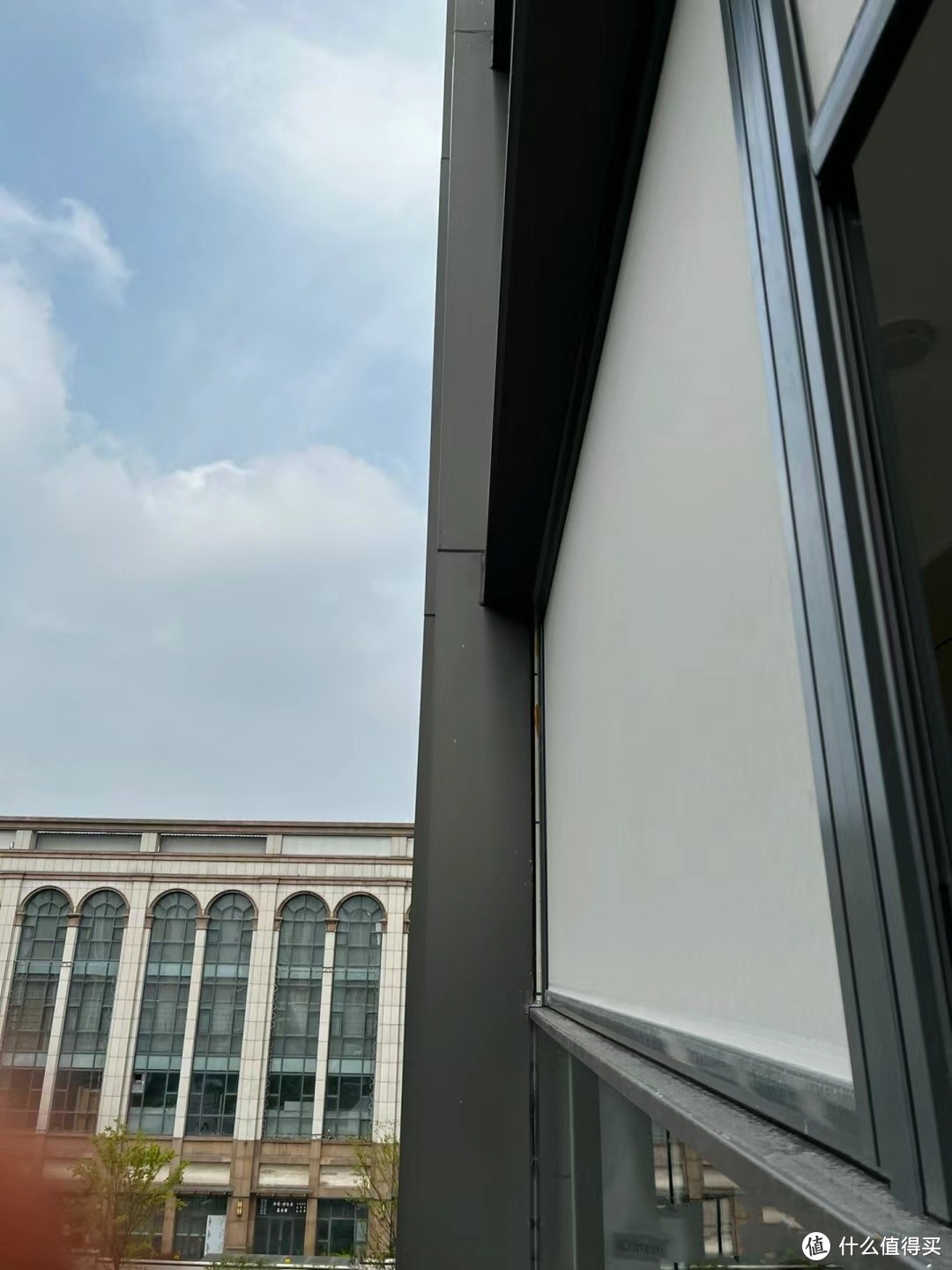 智能遮阳防风窗帘——阳台在家也是风景