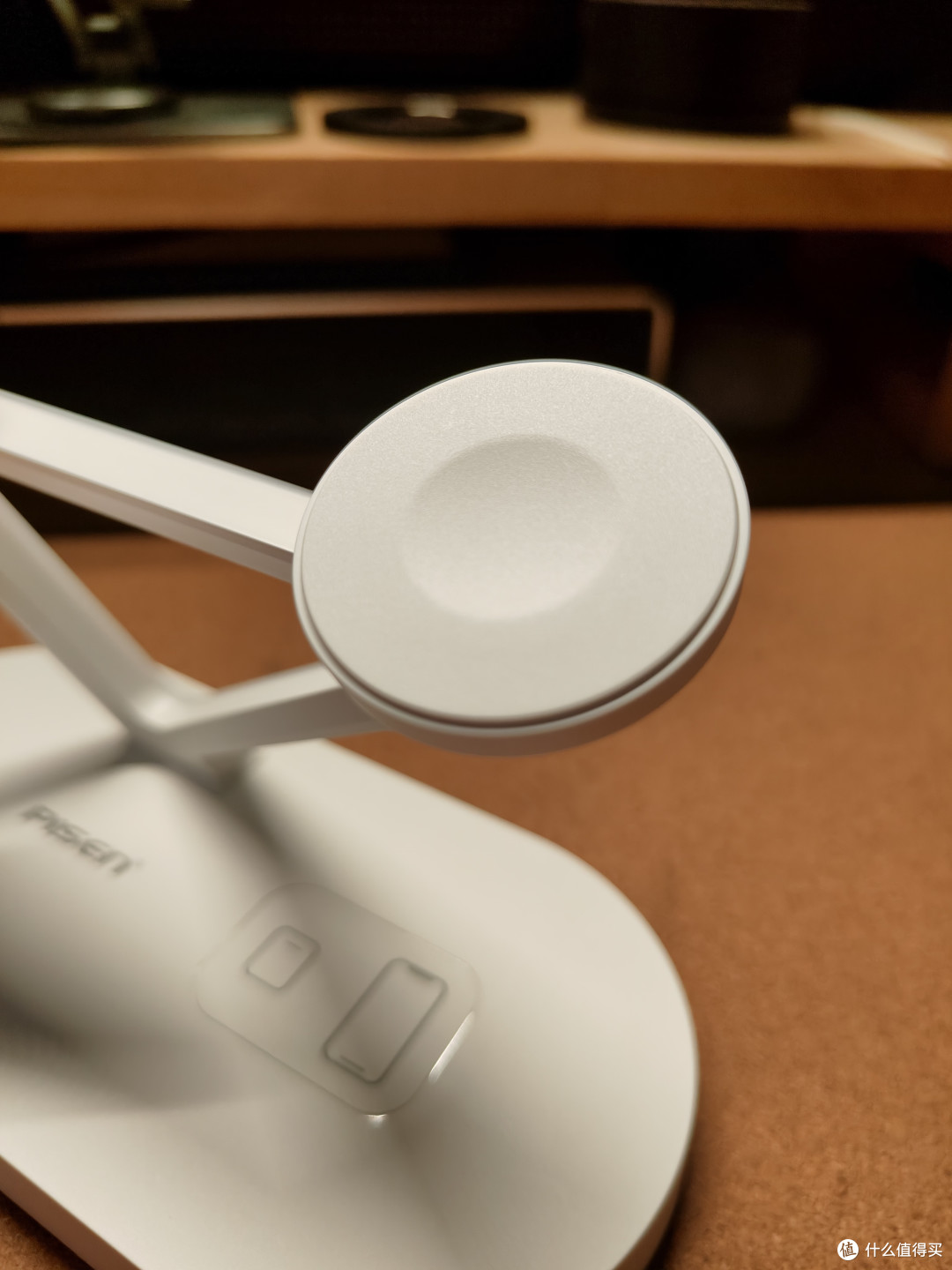 产品分享篇四十一桌面手机充电留它一个就够了品胜三合一磁吸充电底座