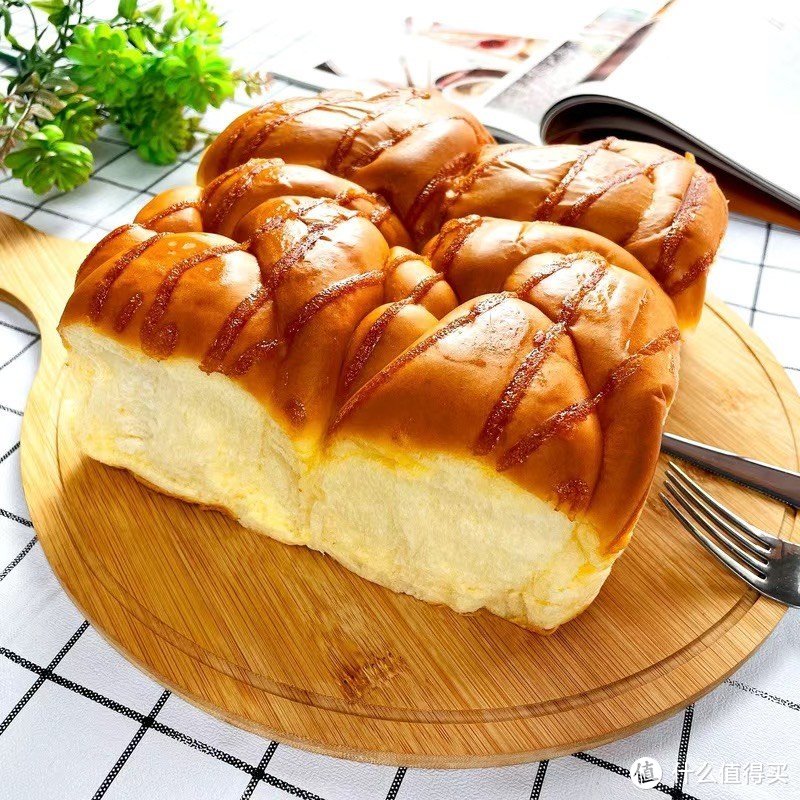 在家里就可以做的柔软拉丝小面包一点也不难