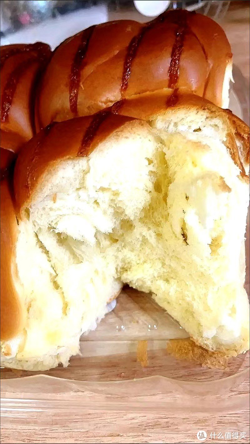 在家里就可以做的柔软拉丝小面包一点也不难