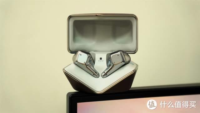 售价对标苹果Airpods Pro！HIFIMAN 无线天鹅LE蓝牙耳机实测反馈