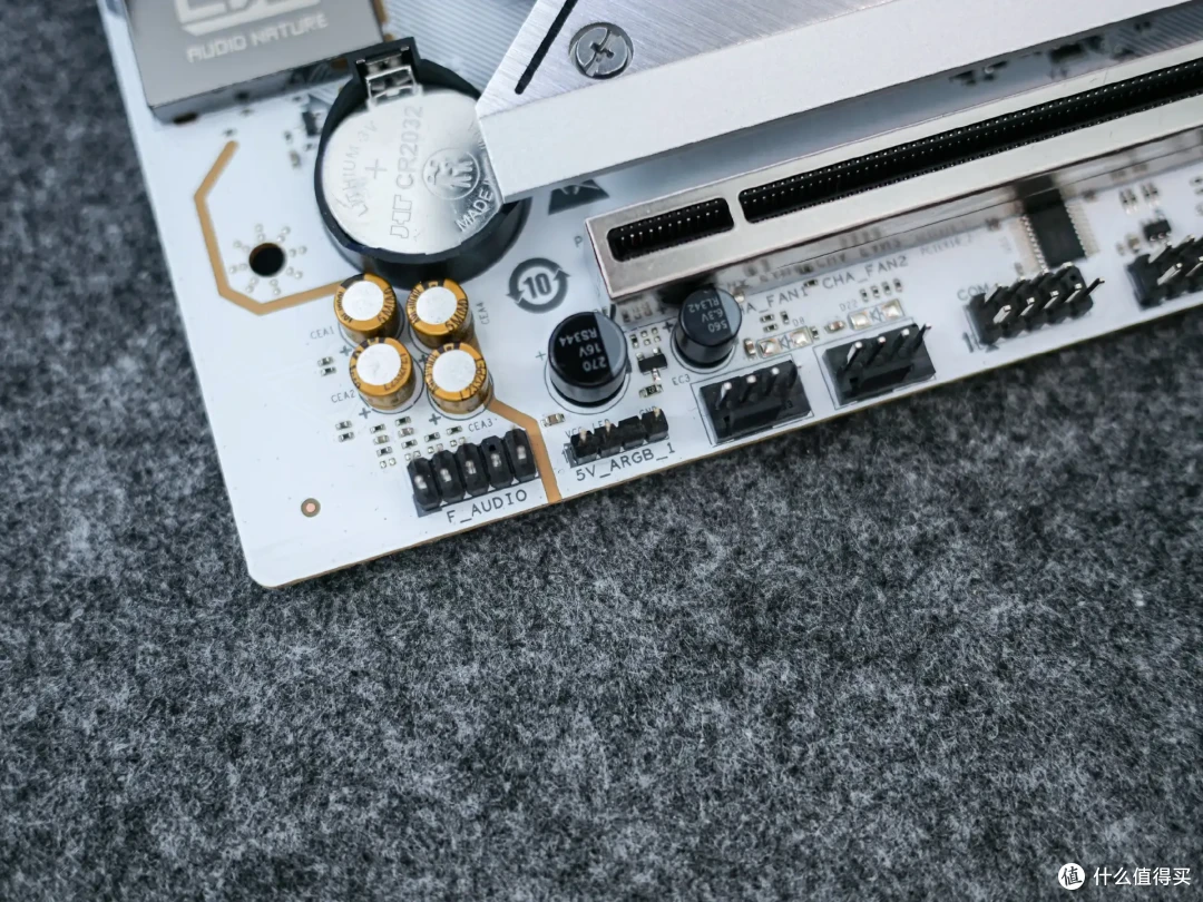 要的就是性价比七彩虹b6507500frx6750gre高颜值战未来装机方案