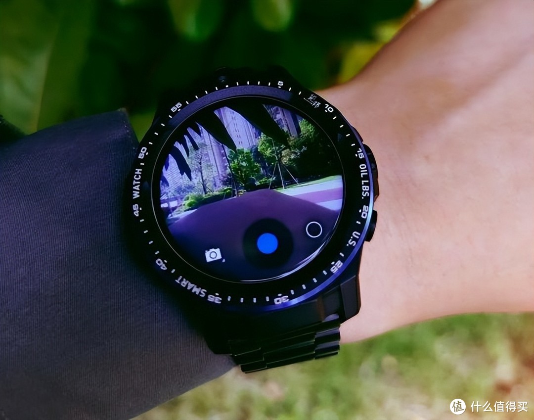 览邦Watch Ultra 一款能戴在手腕上的高端智能手机 ，功能应有尽有！