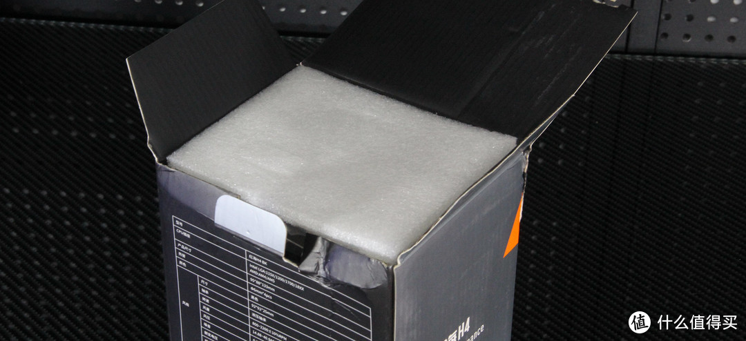超频三推出新款塔式CPU散热器红海H4，4热管+黑化顶盖，69元