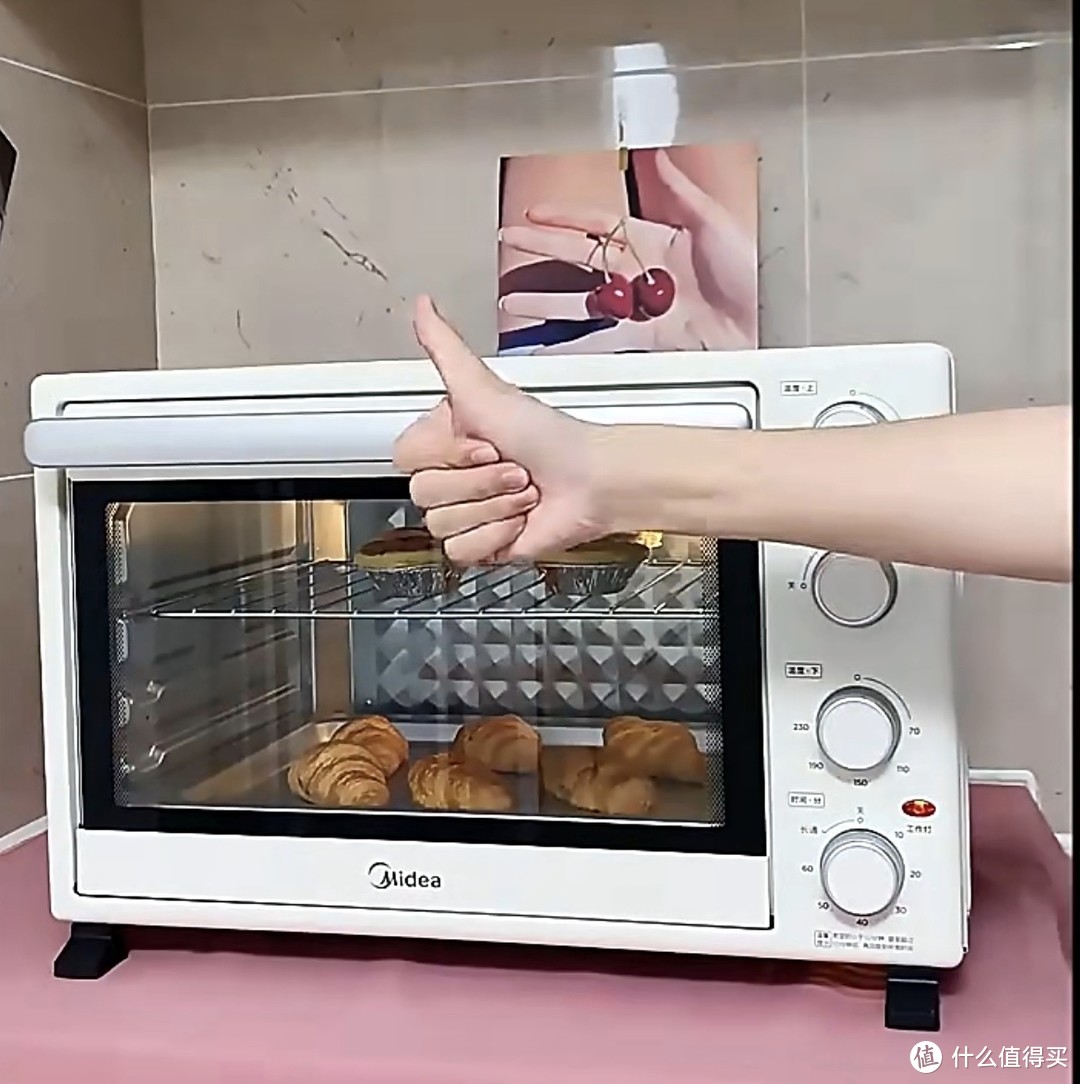 告别单调烹饪，把烘焙店带回家(ᕑᗢᓫ∗)☞美的电烤箱，让美食变得更简单？