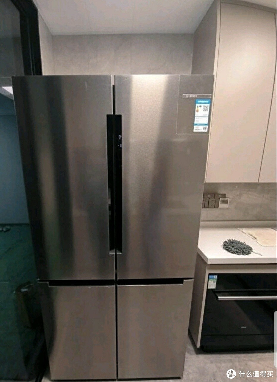 博世605升大容量冰箱，让食物保鲜不再是问题！