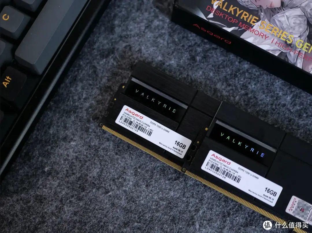 黑白双煞，稳超8000MHz，阿斯加特女武神二代DDR5 7200内存超频实测