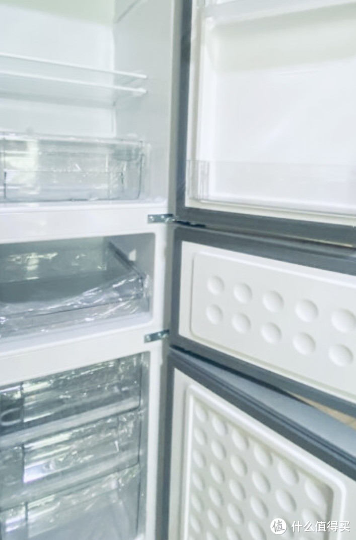 米家215L三门冰箱，适合小家庭的大容量选择！
