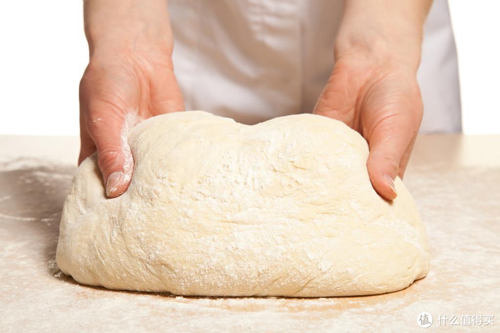 让我们一起来学习一下在家自己制作手撕面包吧，方便又好吃