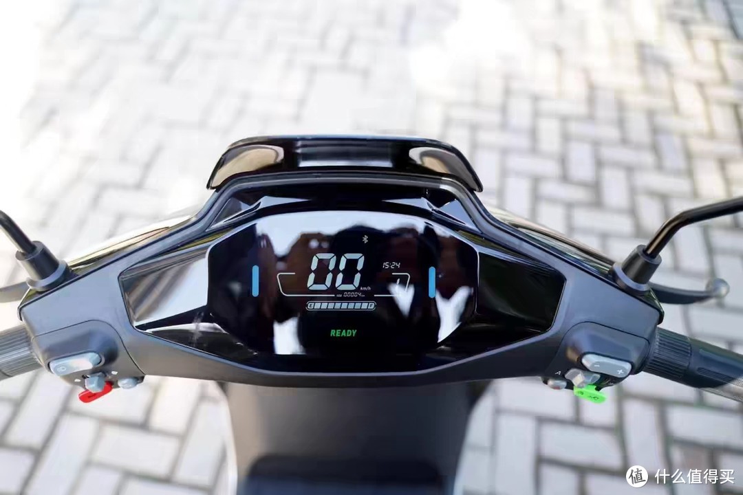 九号智能电动车——卓越性能，全面提升你的骑行体验