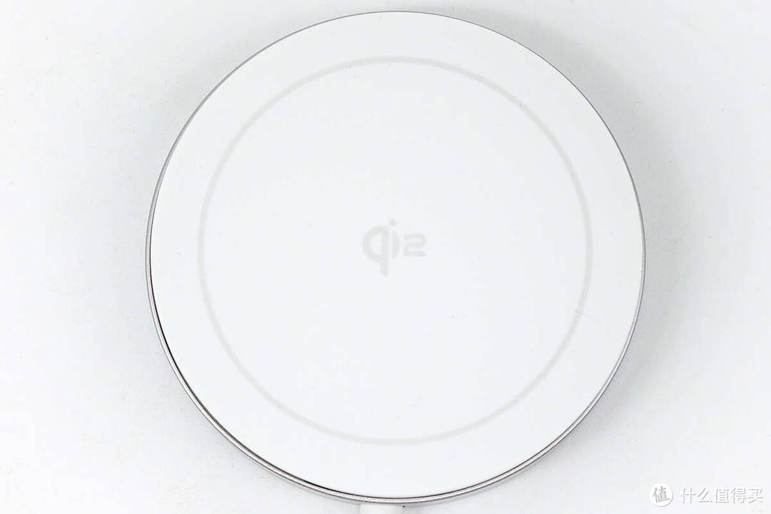 Qi2无线充认证，15W低温稳定快充，绿联 Qi2 磁吸无线充评测
