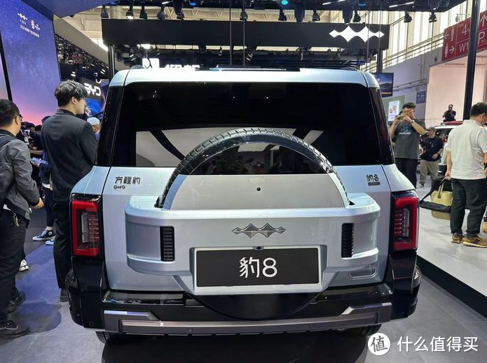 2024北京车展：方程豹豹8量产版亮相