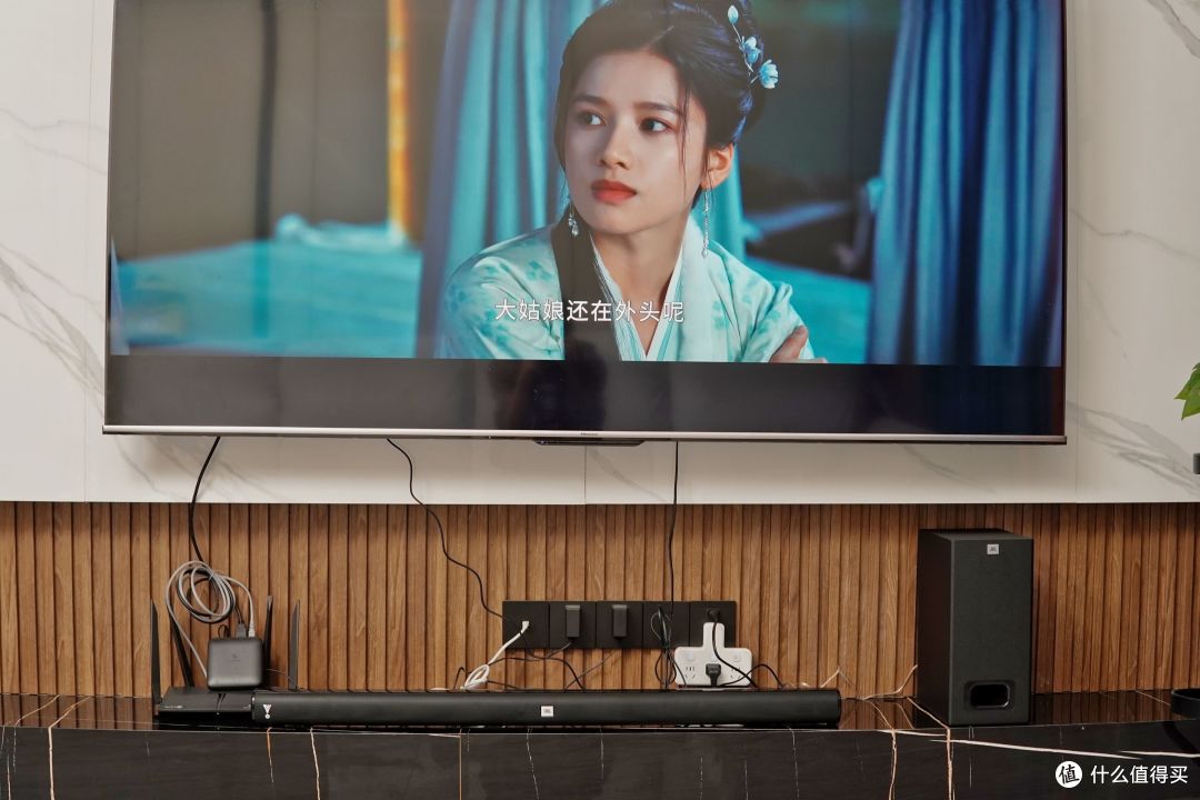 千元级电视音响哪家强？4款主流品牌家庭影院横评