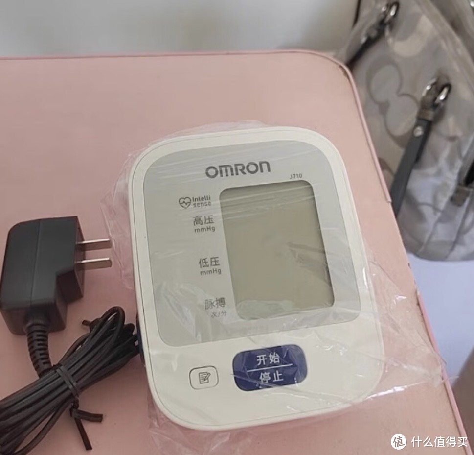 家庭必备！欧姆龙U726J电子血压计，精准测量守护健康