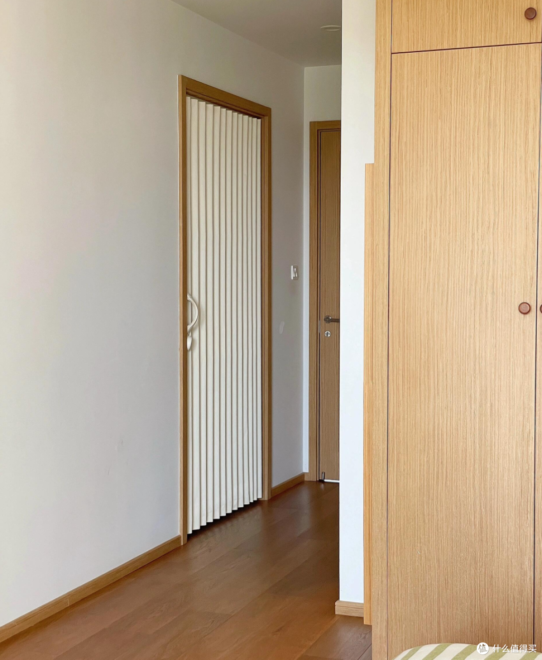 折叠门怎么安装教程 663258701737f6631.png_e1080.jpg