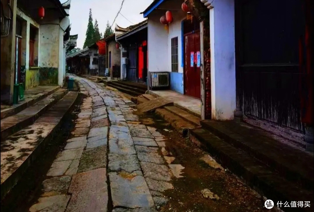 距武汉2.5小时百年古镇，藏于三县交界处，享有“小汉口”美誉！