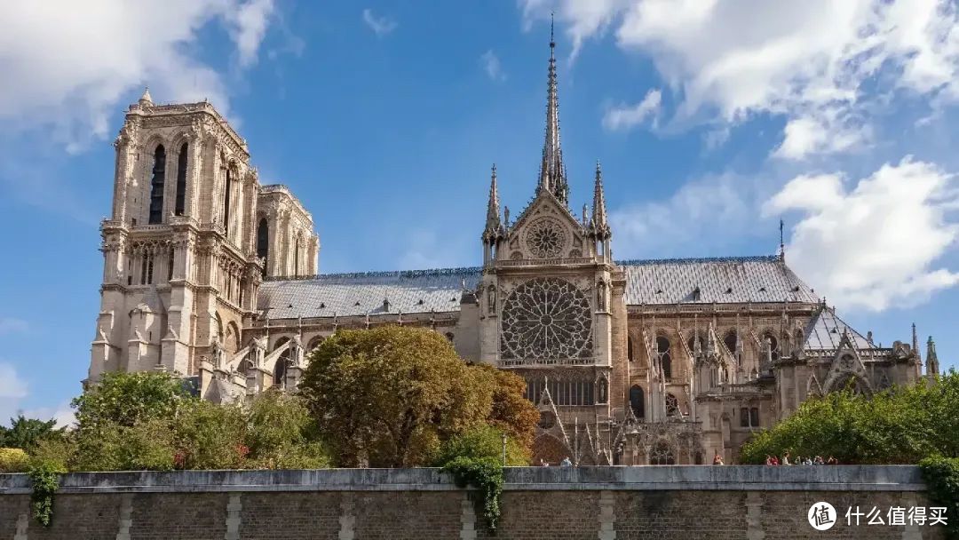 哥特式大教堂！史上最大的乐高建筑套装21061巴黎圣母院正式公布