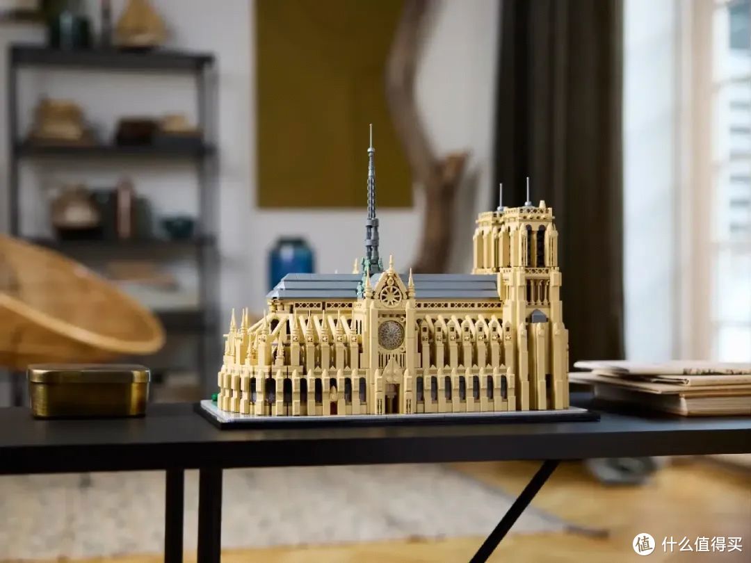 哥特式大教堂！史上最大的乐高建筑套装21061巴黎圣母院正式公布