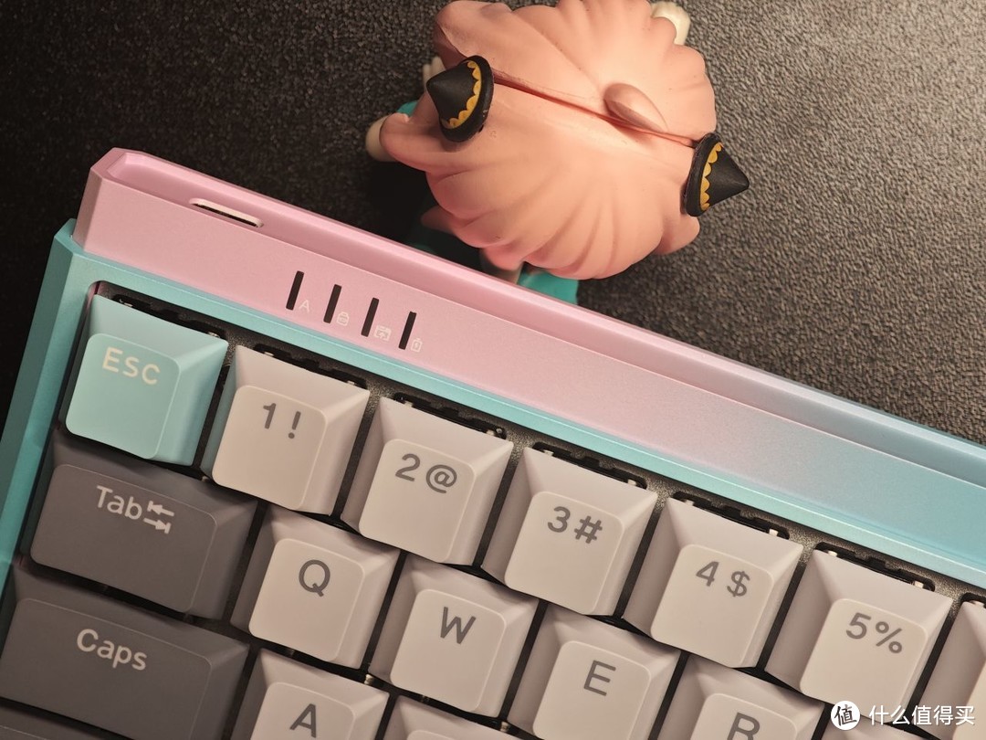 冰淇淋般的61键盘，小巧可爱方便携带