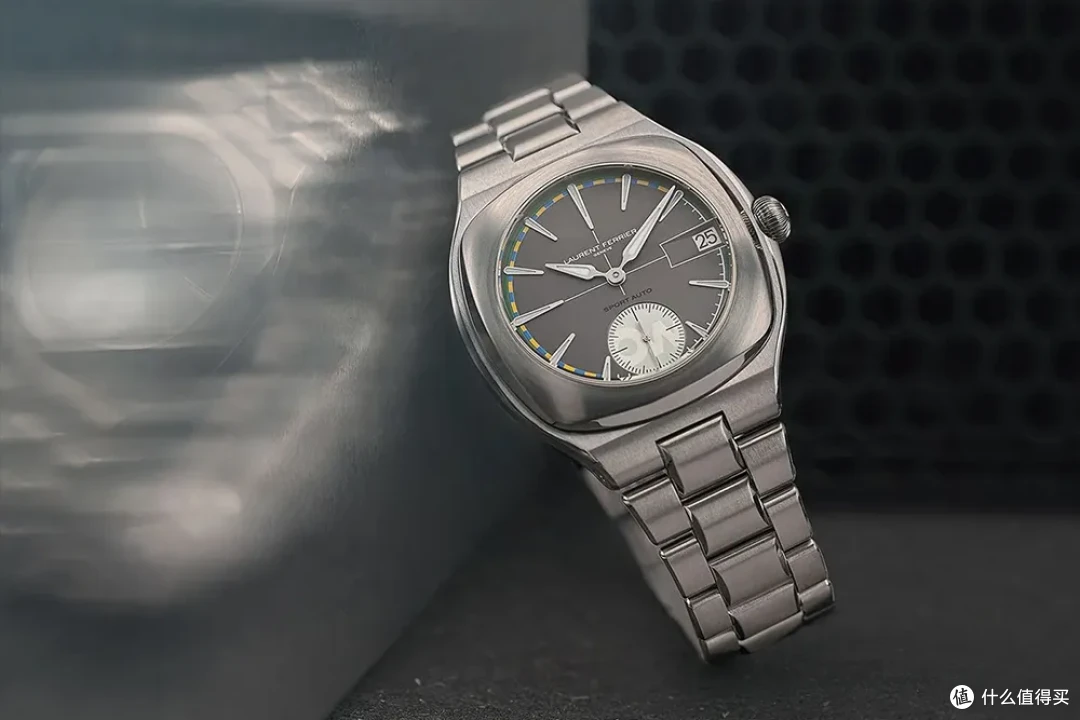 就在昨晚，百达翡丽一块表卖了1.25亿人民币！