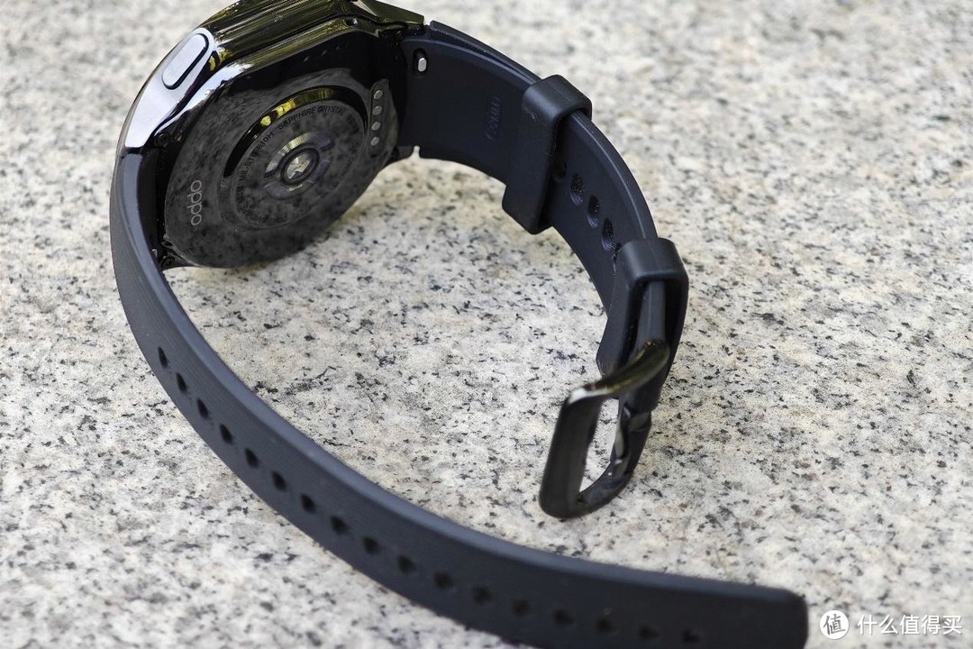 专业的运动健康随身管家 深测OPPO Watch X智能手表