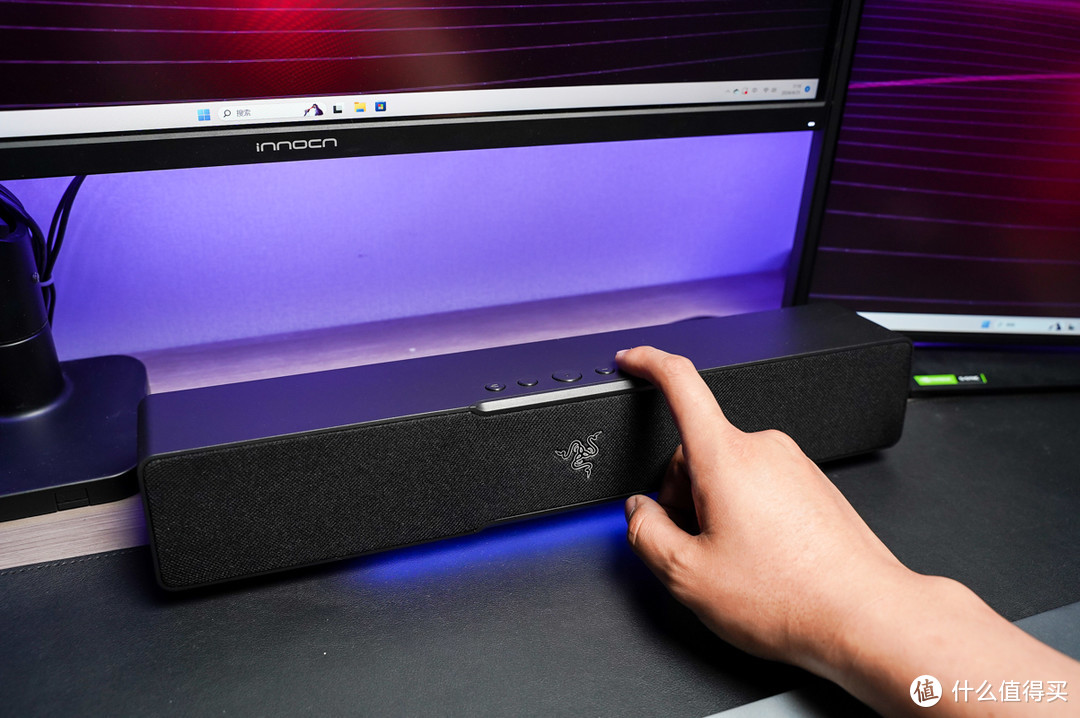 雷蛇利维坦巨兽V2 X，不占空间的更优秀桌面音箱