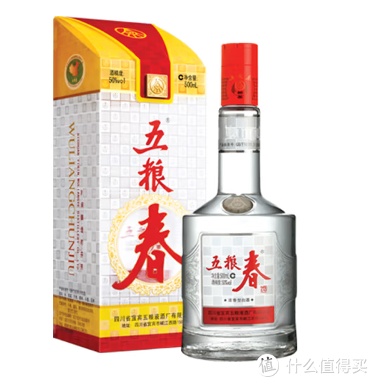 618白酒挑选指南：100-300高性价比白酒对决，你的选择是哪一款？