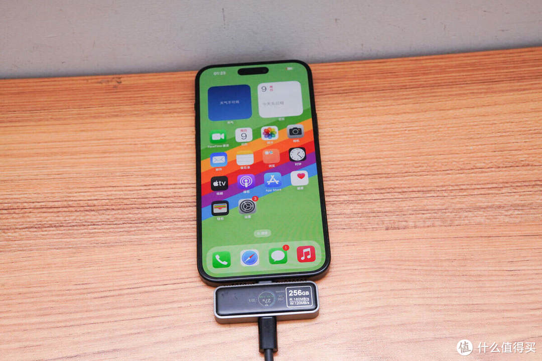 ZIKE iPhone 15存储器评测，USB 3.2高速传输，双接口边录制边充电