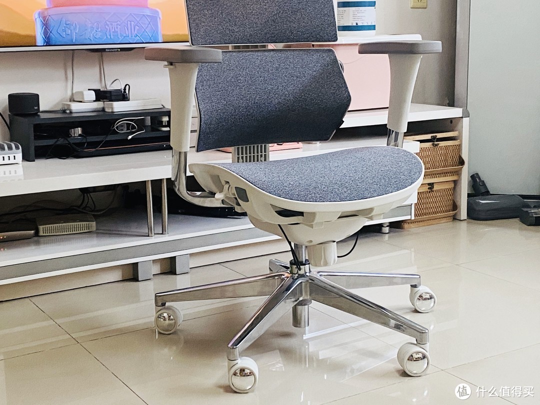 饶了你的脊柱吧，你可能一直坐错了椅子——如何构建专属自己的人体工学桌椅系统环境