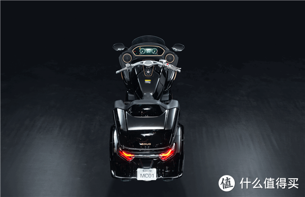 长城汽车发布灵魂SOUO摩托车：全球唯一水平对置8缸发动机与8DCT自动换挡系统
