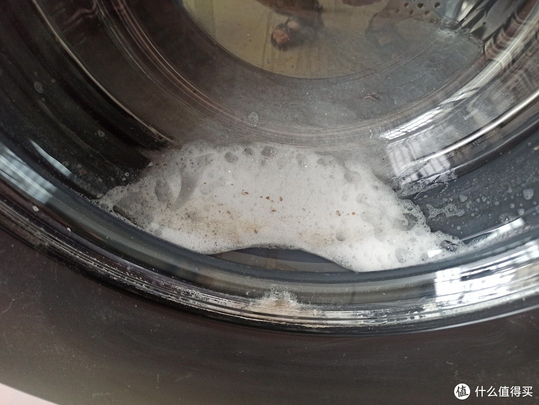 洗衣机好用也要常清洁，清洁海尔洗衣机