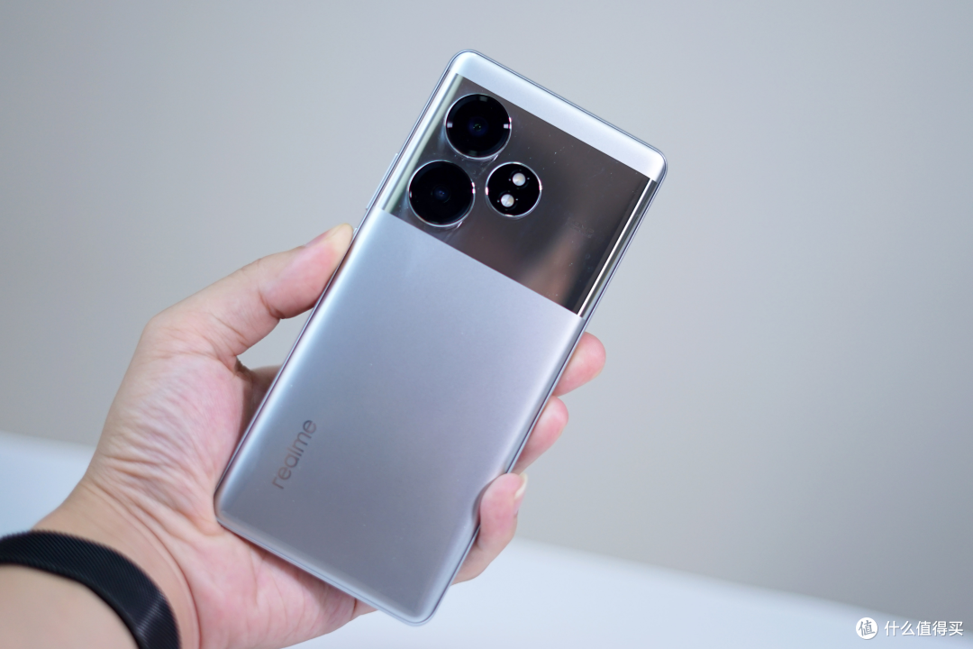 真我gt neo6上手体验:2099起!这次你买吗?