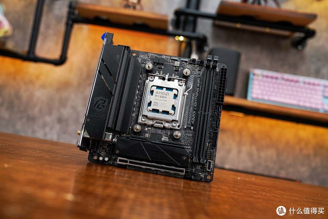 颜值能扛的AMD 8600G+华擎A620i打造书架6.9Lmini影音主机