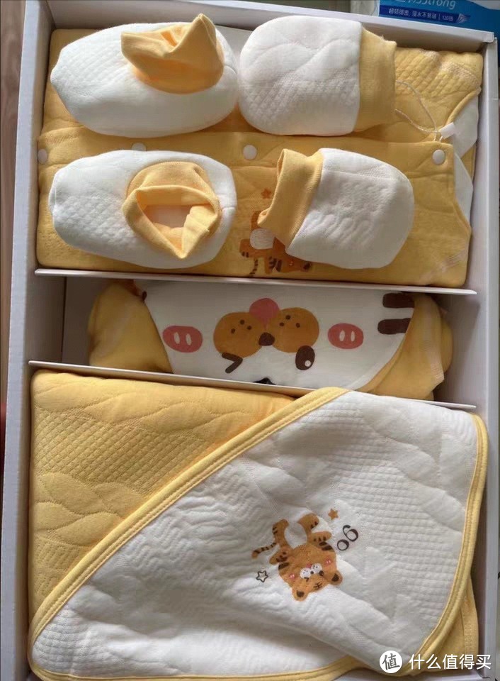 新生儿见面礼盒套装月子礼物实用出生婴儿衣服初生龙宝宝满月用品