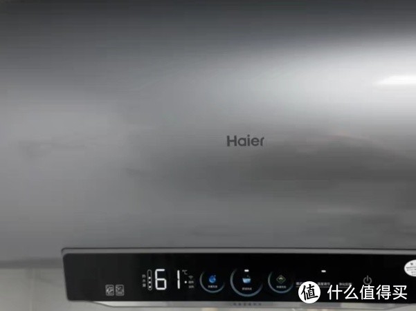 海尔电热水器 MA8：金刚无缝，速热节能，家用卫生间的理想选择