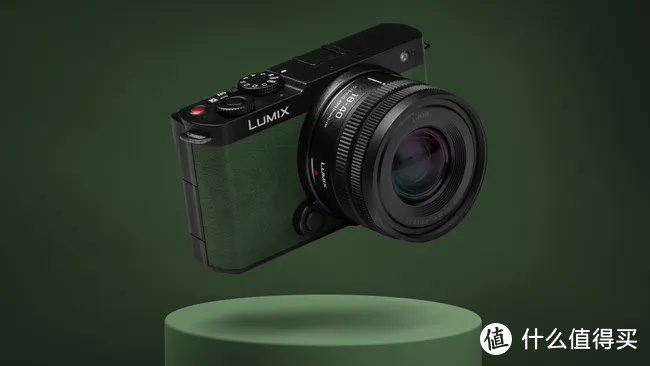 松下最小巧全画幅 L 卡口微单相机 LUMIX S9 发布，配备“LUT”专用按钮