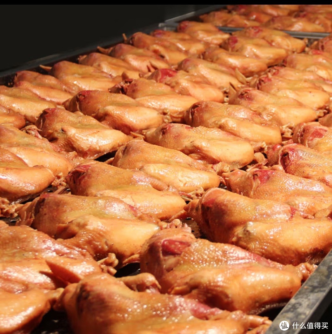 品味正宗，画宝刚道口烧鸡——河南传统美食的瑰宝！